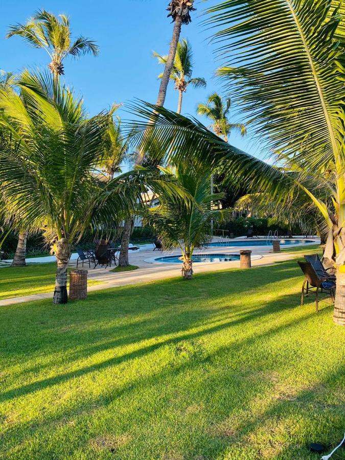 Apartamento Em Frente Ao Mar E Na Vila Praia do Forte Bagian luar foto