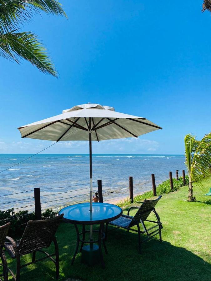 Apartamento Em Frente Ao Mar E Na Vila Praia do Forte Bagian luar foto