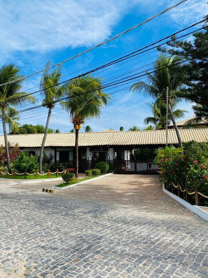 Apartamento Em Frente Ao Mar E Na Vila Praia do Forte Bagian luar foto